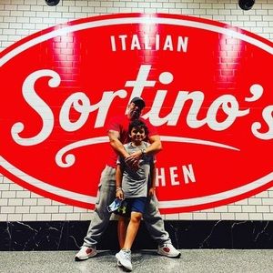 Meet your Posher, Luis